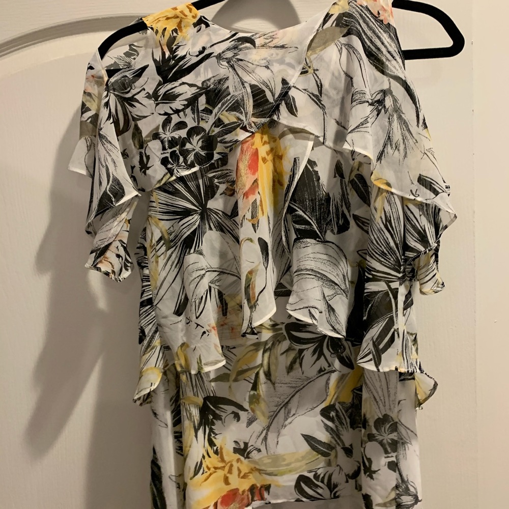 White House black market blouse